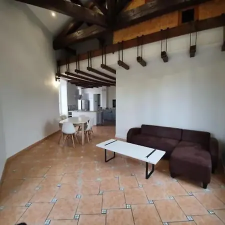 Apartment T3 Centre Climatise Nimes